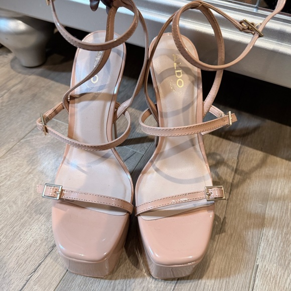 ALDO Nude Patent Platform Heels – Size 7 (EUR 37.5) – Strappy High Heel Sandals - Picture 3 of 5
